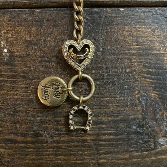 Juicy Couture Lady Juicy Lucky Horseshoe Choker Necklace - Picture 6 of 16